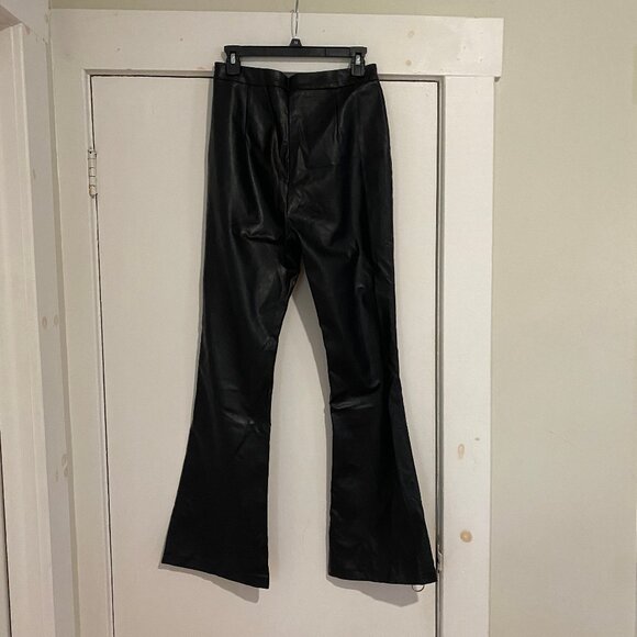 NWT - WHITE FOX BOUTIQUE faux leather pants, size M (closer to a size 6) - Picture 7 of 7
